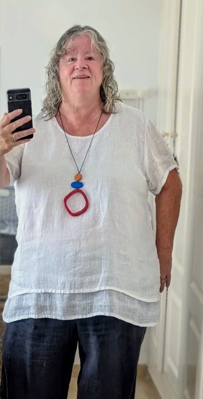 Customer photo review of Layered Short Sleeves White Gauze Linen Blouse