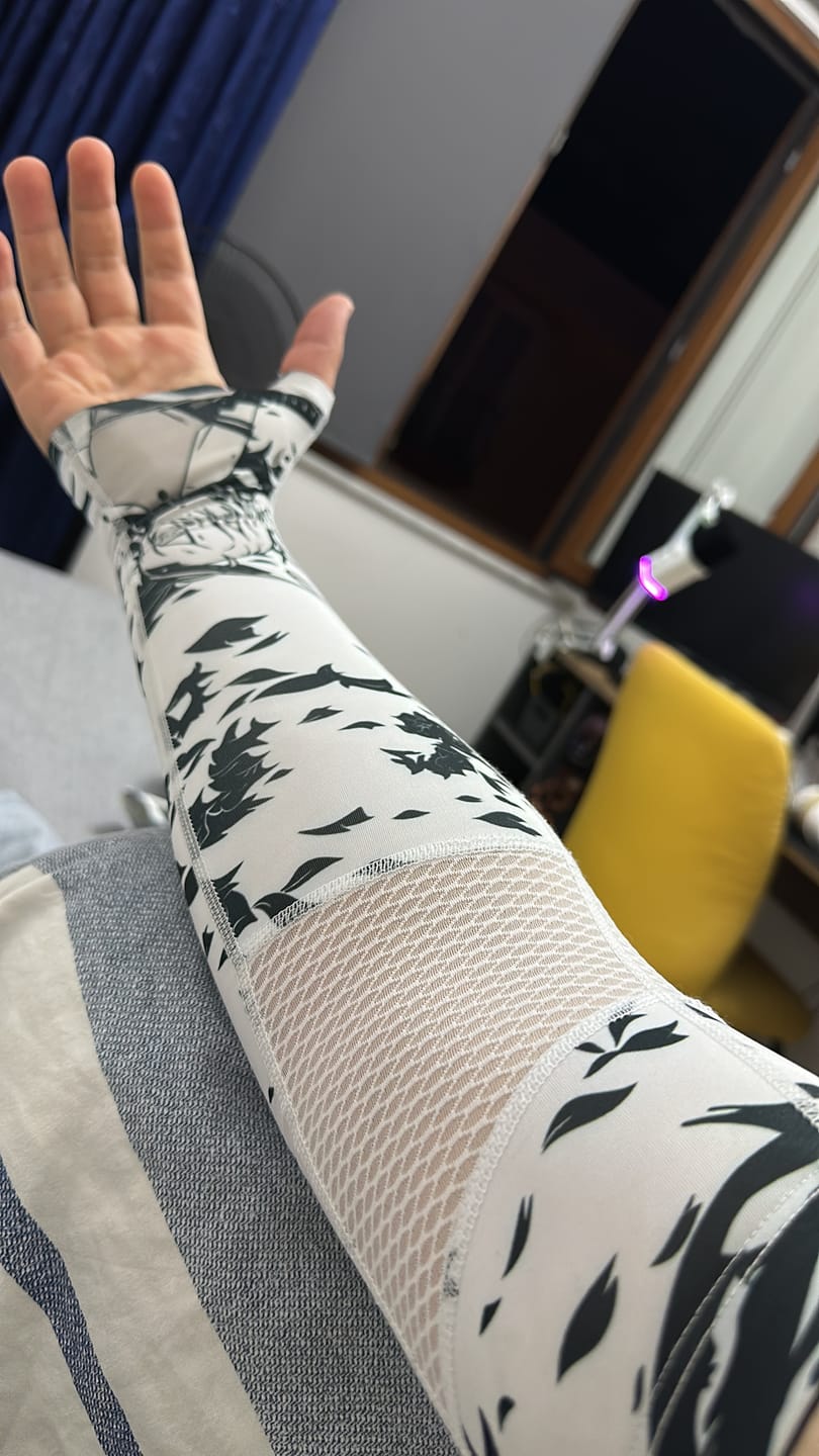 Customer photo review of Wraith Esports Arm Sleeve