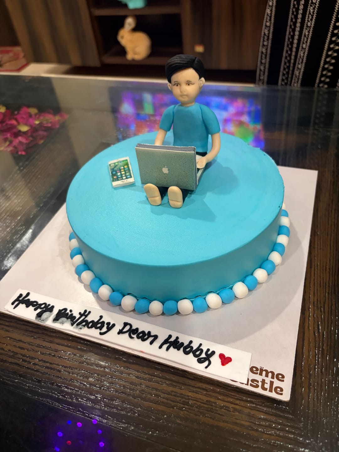 Customer photo review of Cake for a workaholic