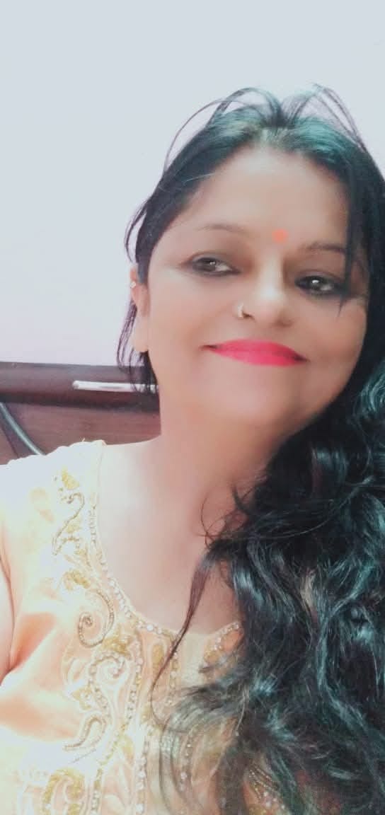 Customer photo review of Multani Mitti, Turmeric & Orange Peel Skin Tightening & Brightening Face Pack
