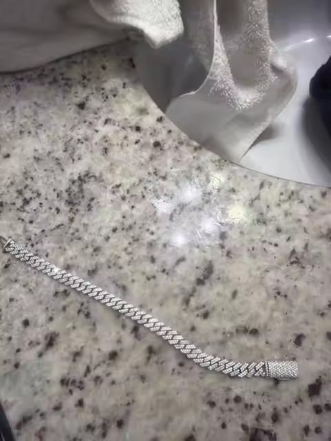 Customer photo review of Sterling Silver VVS D Color Moissanite Cuban Link Bracelet 6MM 8MM 10MM