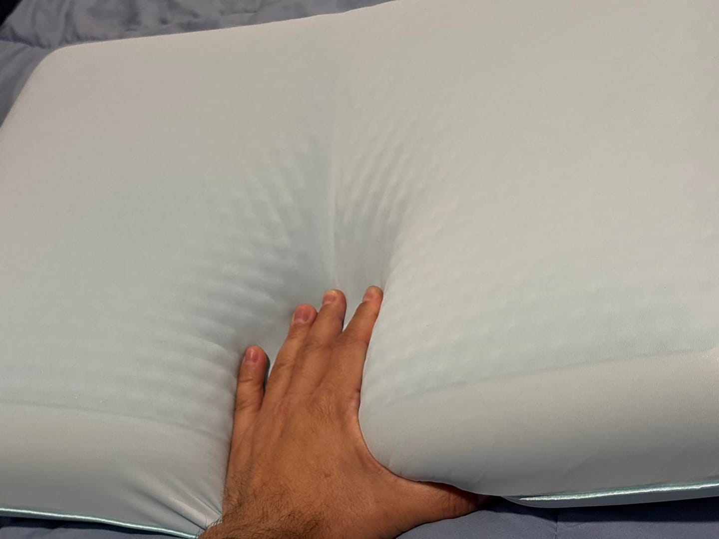 Customer photo review of Kühlendes Memory-Foam-Kissen CoolCloud