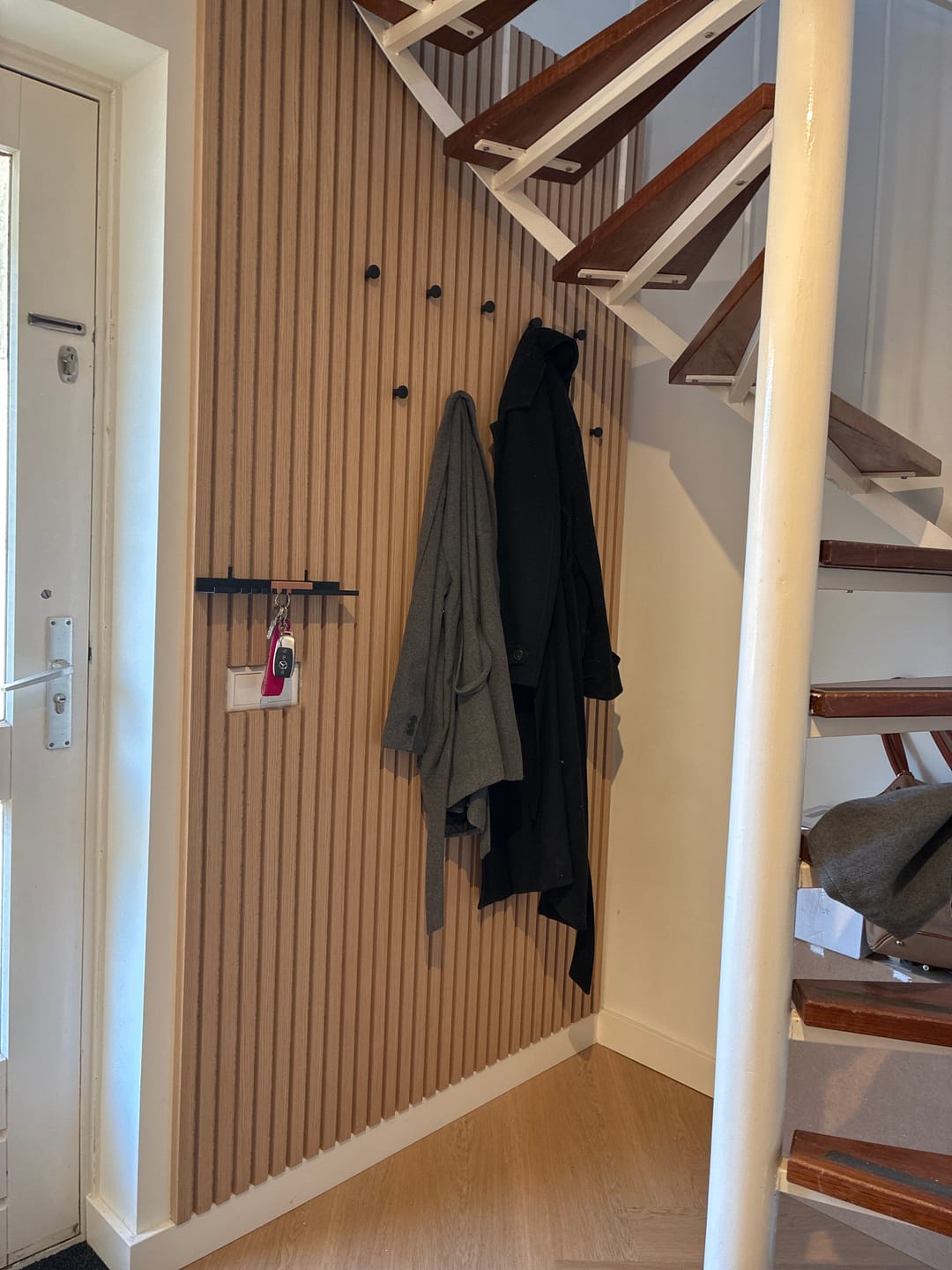 Customer photo review of AkuPanel Naturel Eiken-Hout met Grijs Vilt | 240cm x 60cm | 3-zijdig écht houtfineer