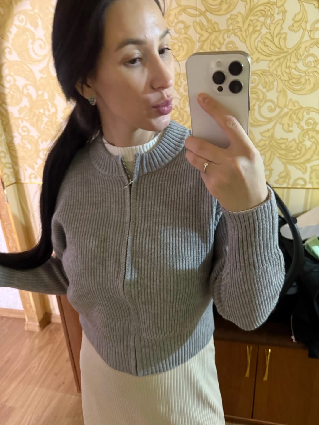 Customer photo review of Kelly Crew Neck Cardigan Chain Detail