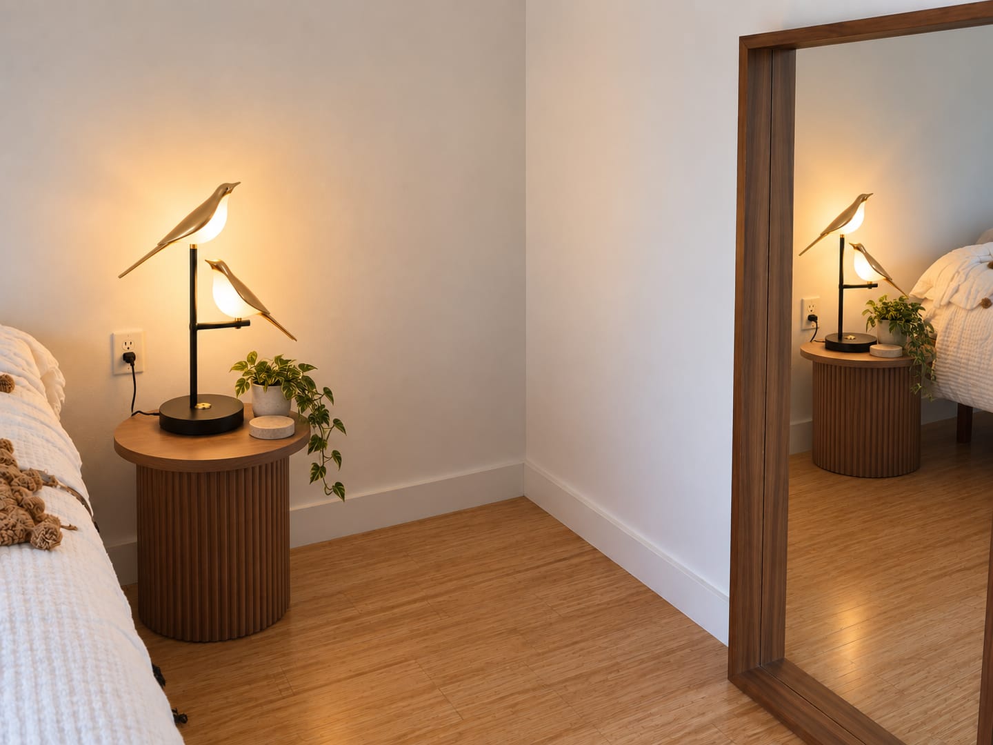 Customer photo review of Mrbird Table Lamp