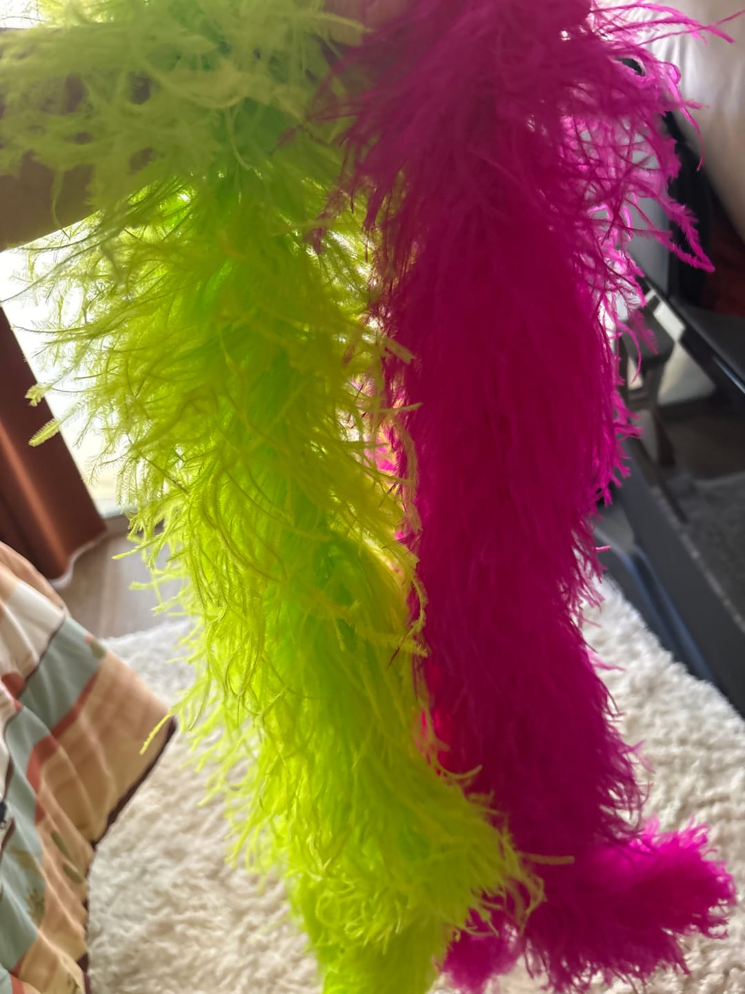 Customer photo review of Ostrich Feather Boa - 4Ply