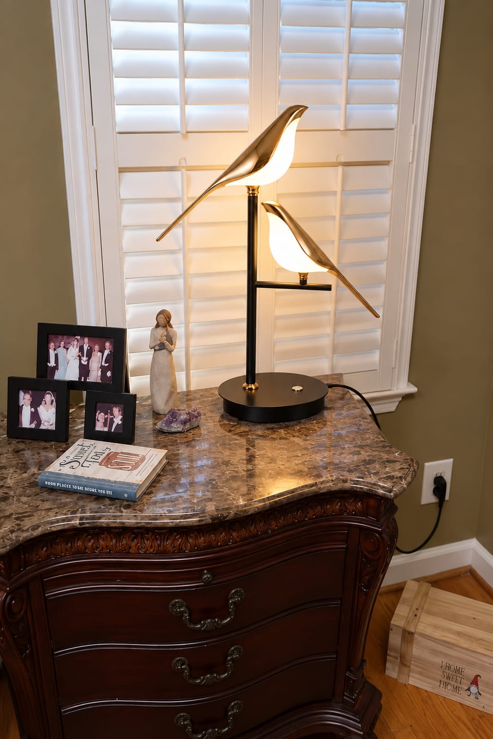 Customer photo review of Mrbird Table Lamp