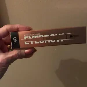 Customer photo review of Lunga Tenuta Matita Sopracciglia Impermeabile Effetto Naturale