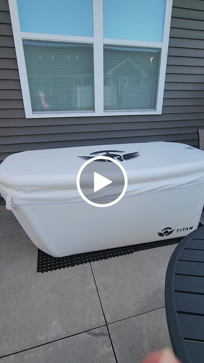 Customer video review of Triumph XL Tank