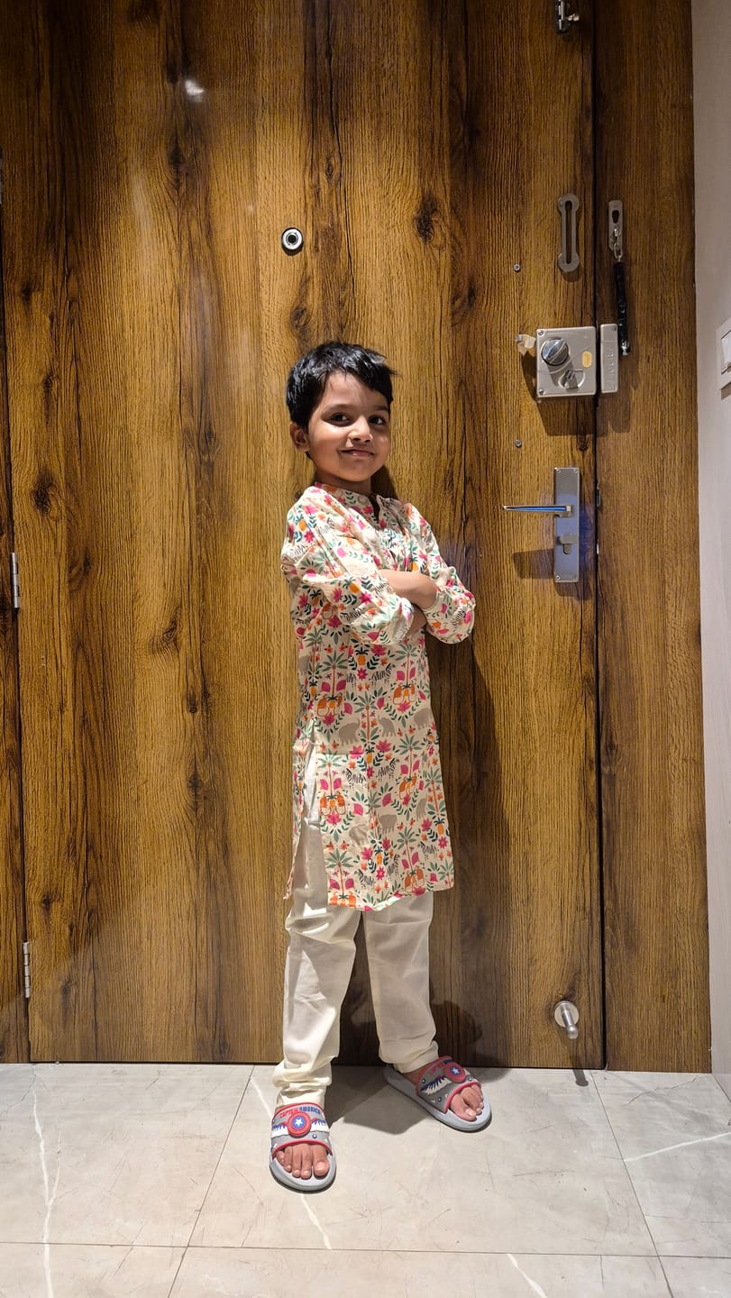 Customer photo review of Royal Safari Kurta Pajama
