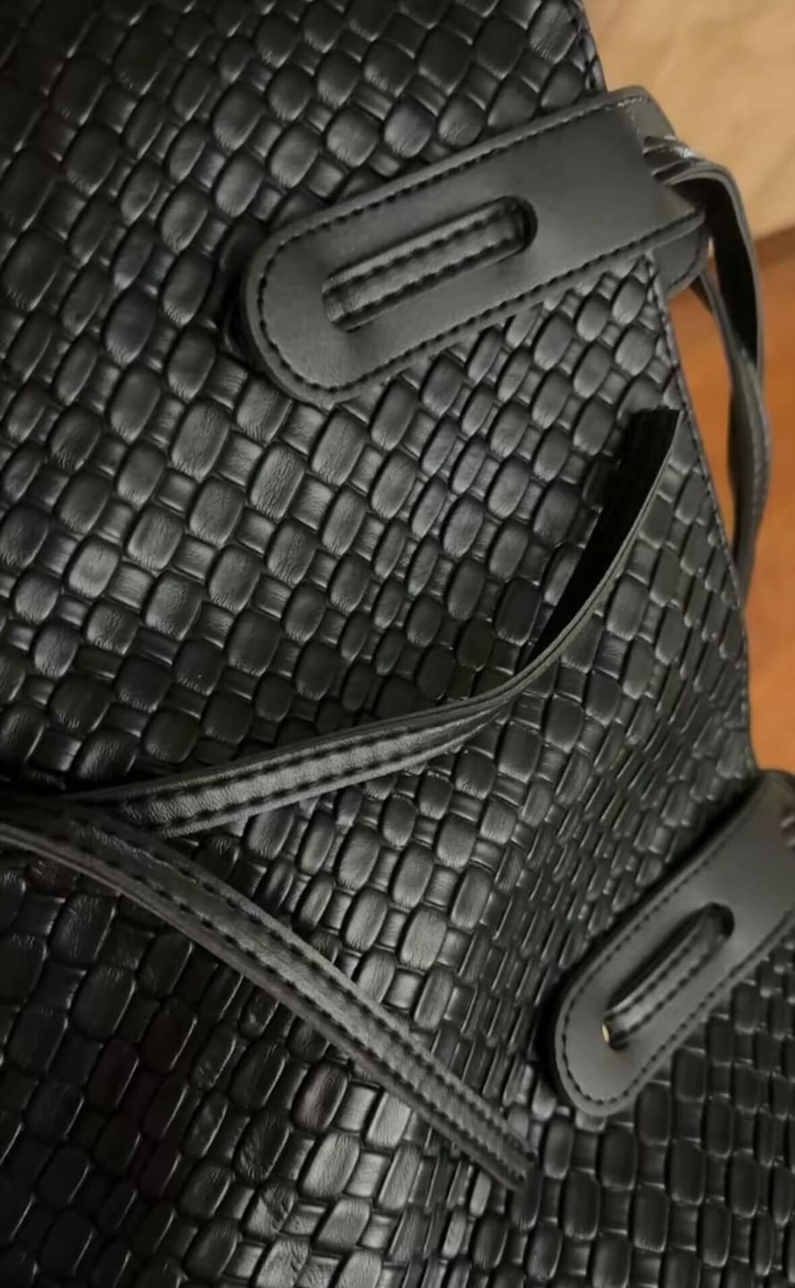 Customer photo review of Arden Weave Tote