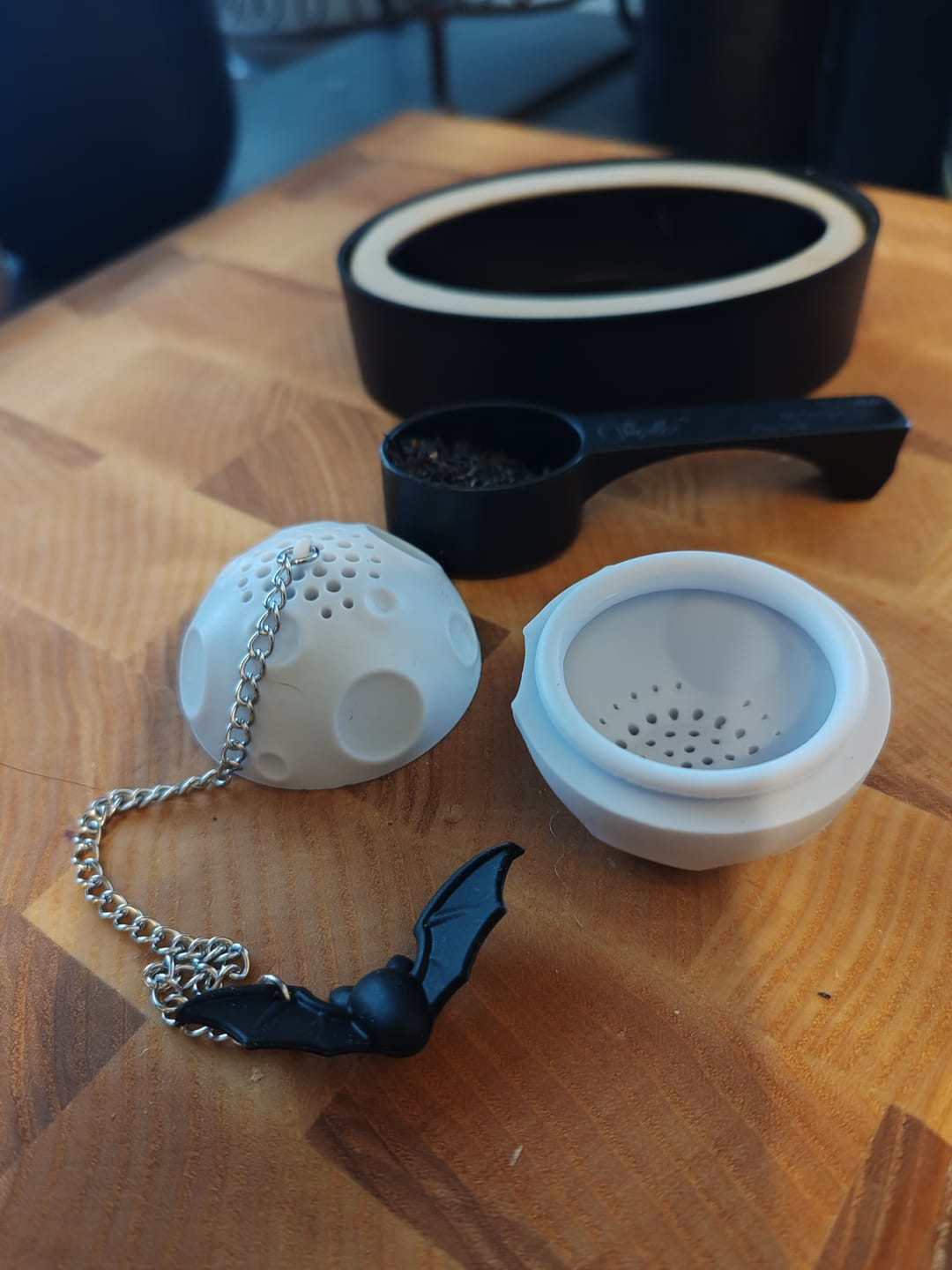 Customer photo review of Mond Tee Ei mit Fledermaus – Silikon Teesieb für losen Tee