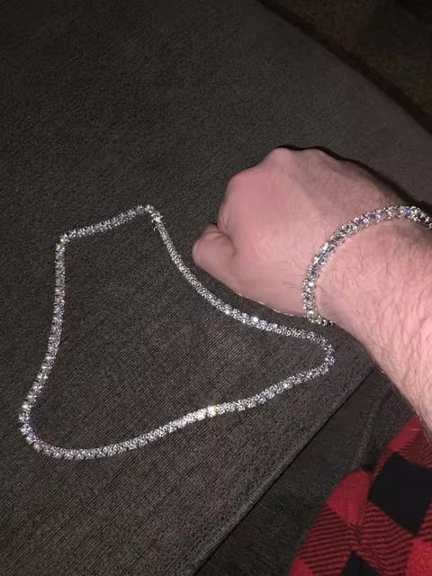 Customer photo review of 2mm 3mm 4mm 5mm 6.5mm Moissanite Tennis Necklace, 925 Silver Gold-Plated