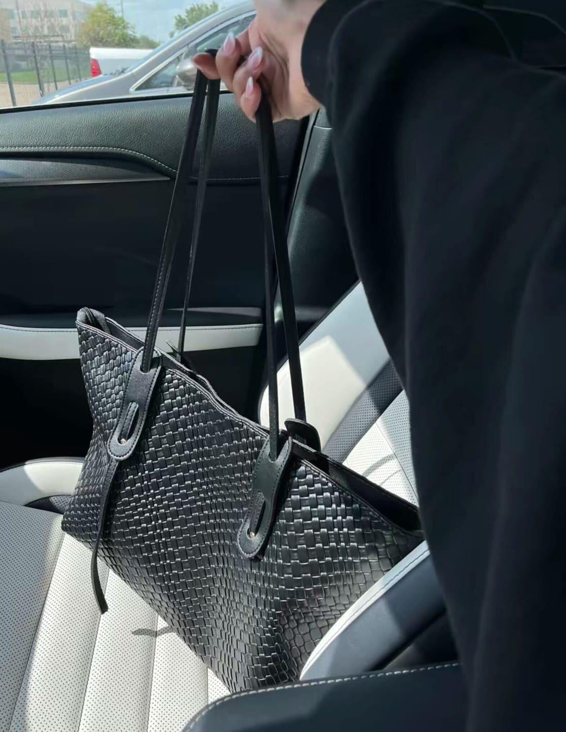 Customer photo review of Arden Weave Tote