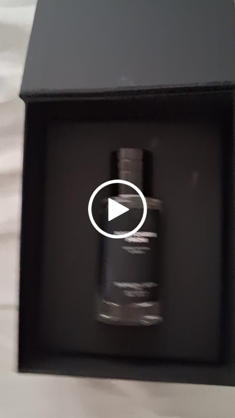 Customer video review of Postcards From | Eau de Parfum