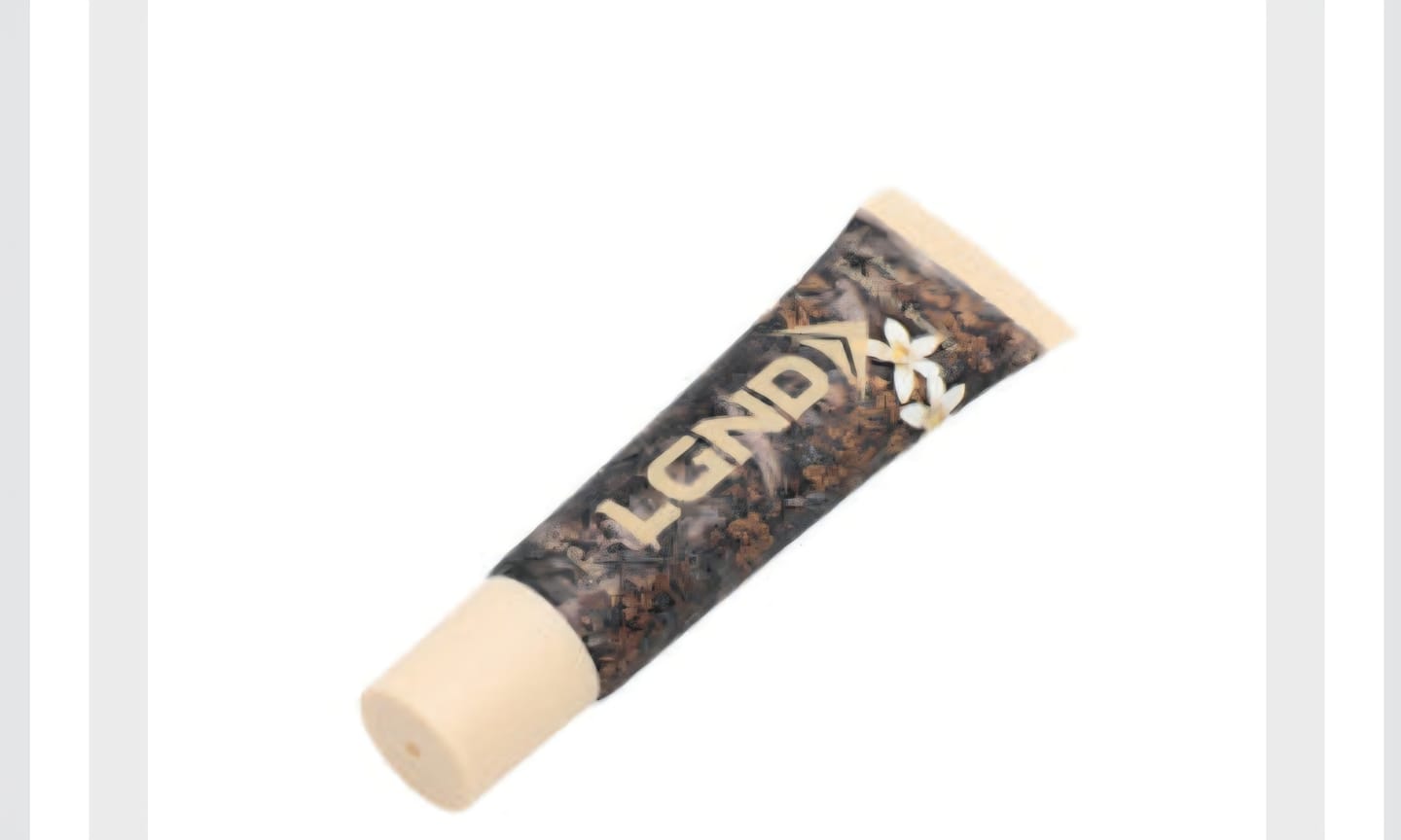 Customer photo review of Tobacco Vanilla Lip Balm