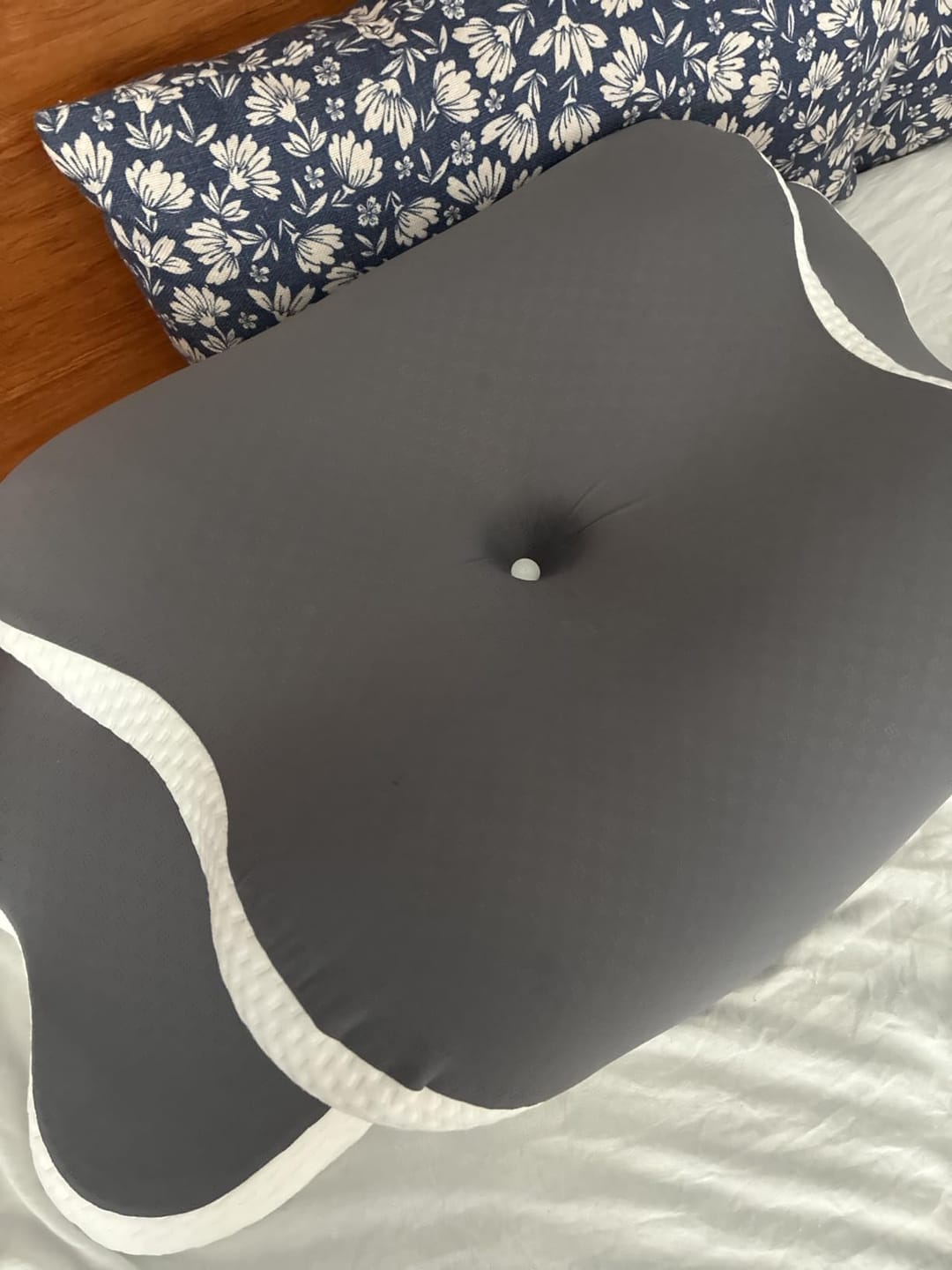 Customer photo review of Ergonomisches Nackenstützkissen AirContour
