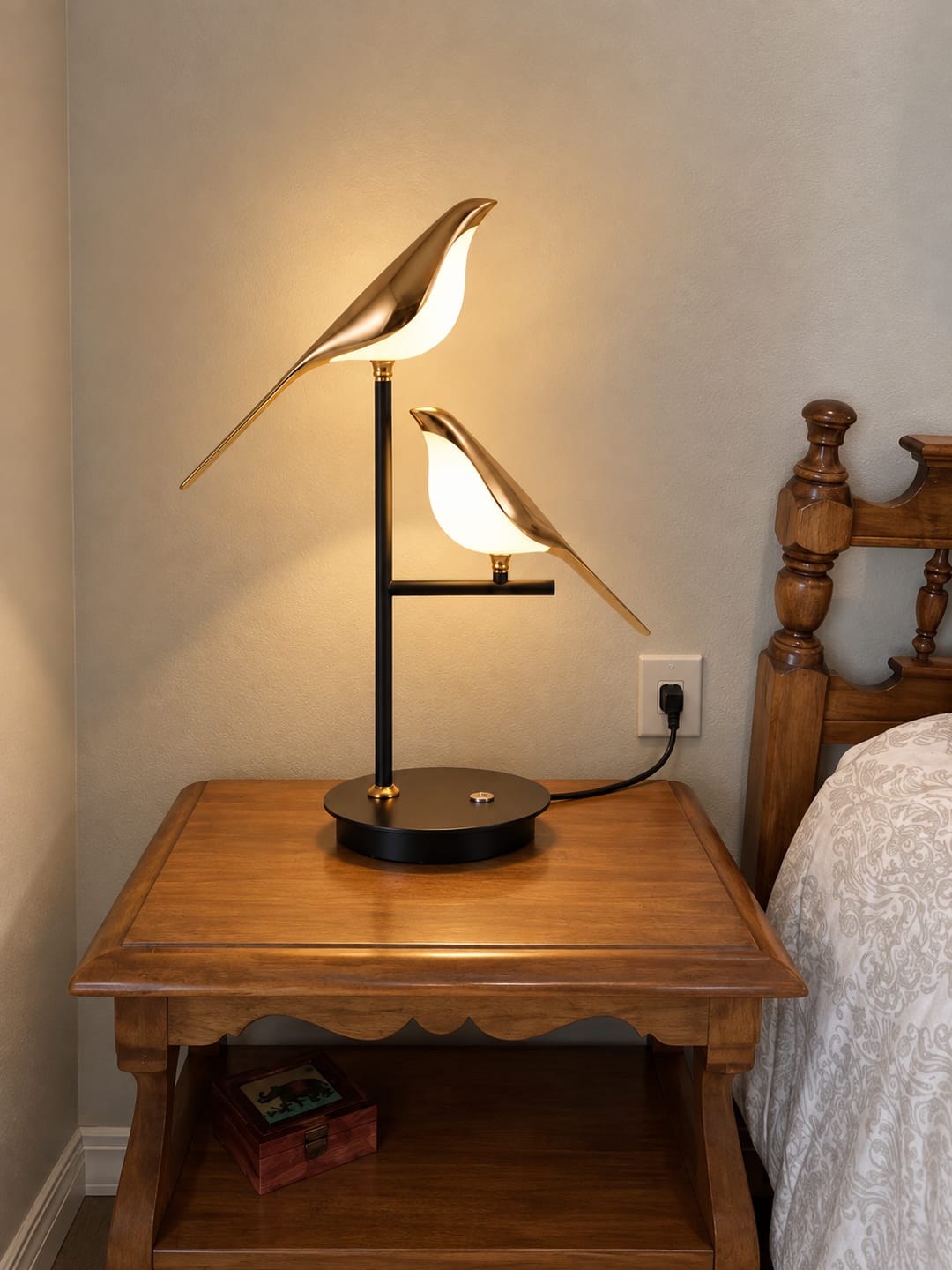 Customer photo review of Mrbird Table Lamp