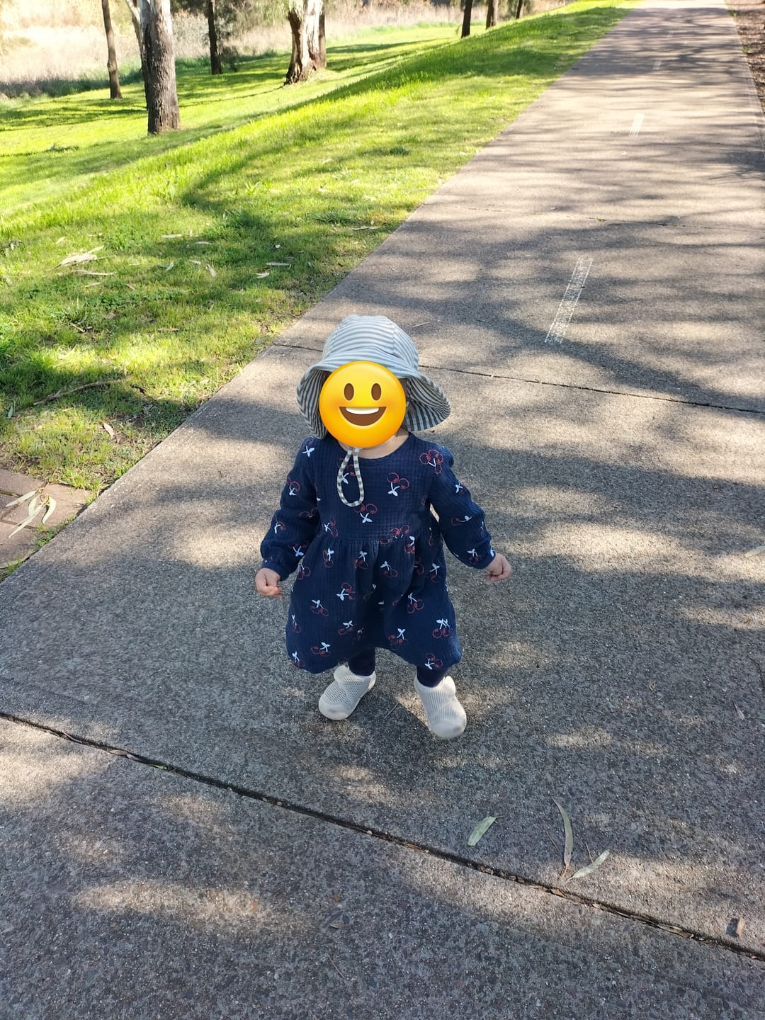 Customer photo review of SOHLS® Velcro MOVE Toddler Shoe – Ivory Dune