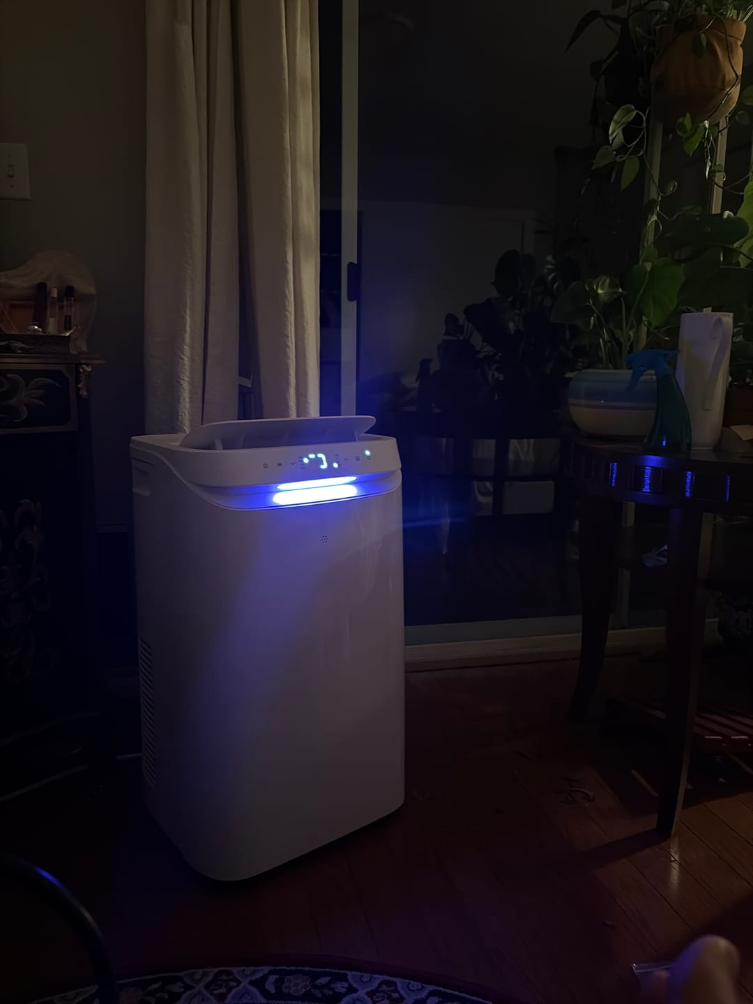 Customer photo review of DELLA 12,000 BTU Smart Portable Air Conditioner for Rooms Up to 350 Sq. Ft.