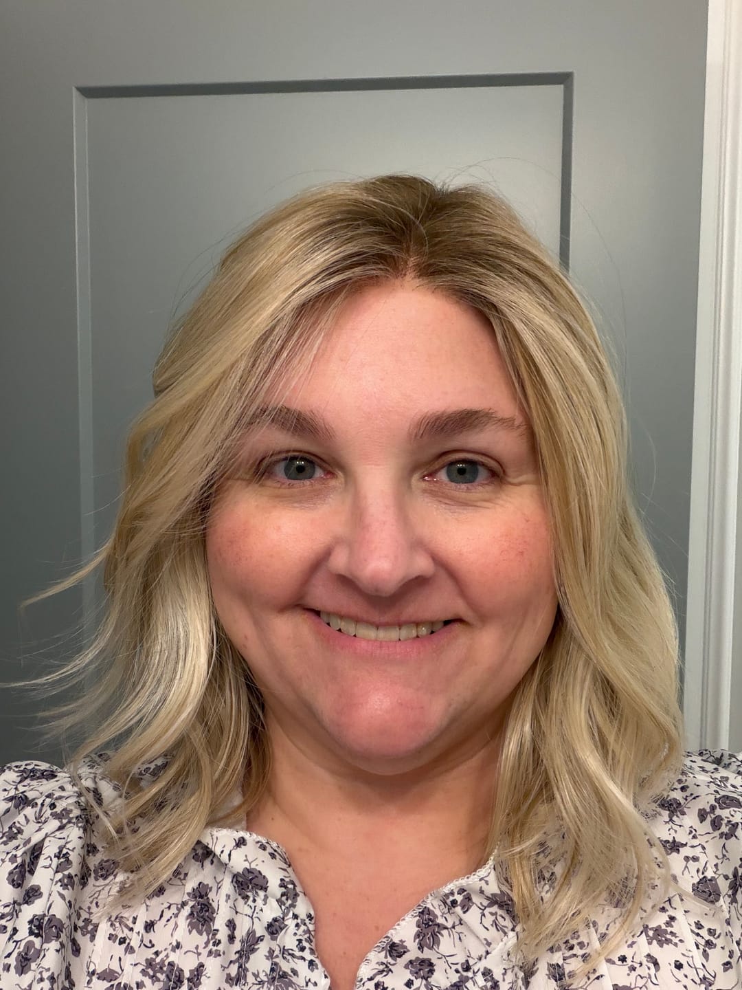 Customer photo review of SPEED DIAL - Paparazzi Blonde