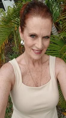 Customer photo review of Débardeur avec soutien-gorge intégré confortable