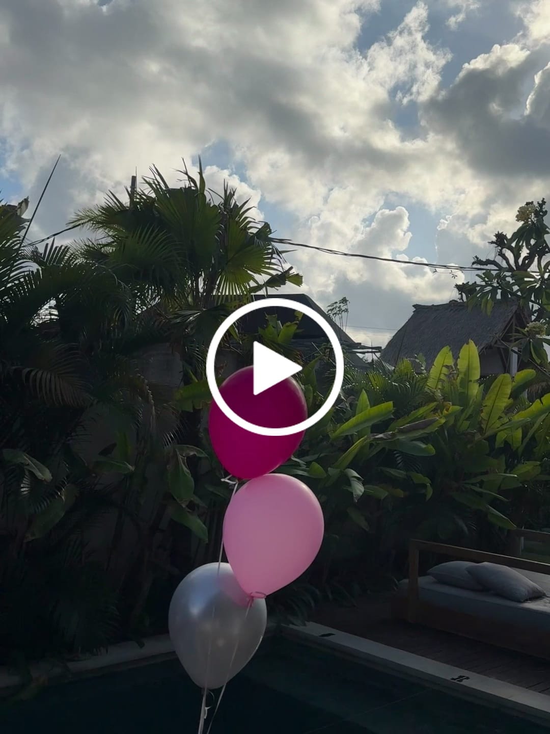 Customer video review of 🎈 Pool Balloon Decoration Setup