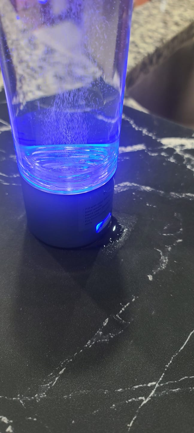 Customer photo review of ATOM Hydrogen Water Bottle