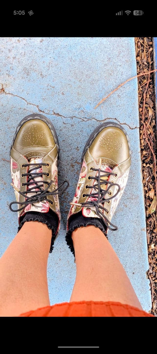 Customer photo review of Bageecha Core Sneaker – Olive