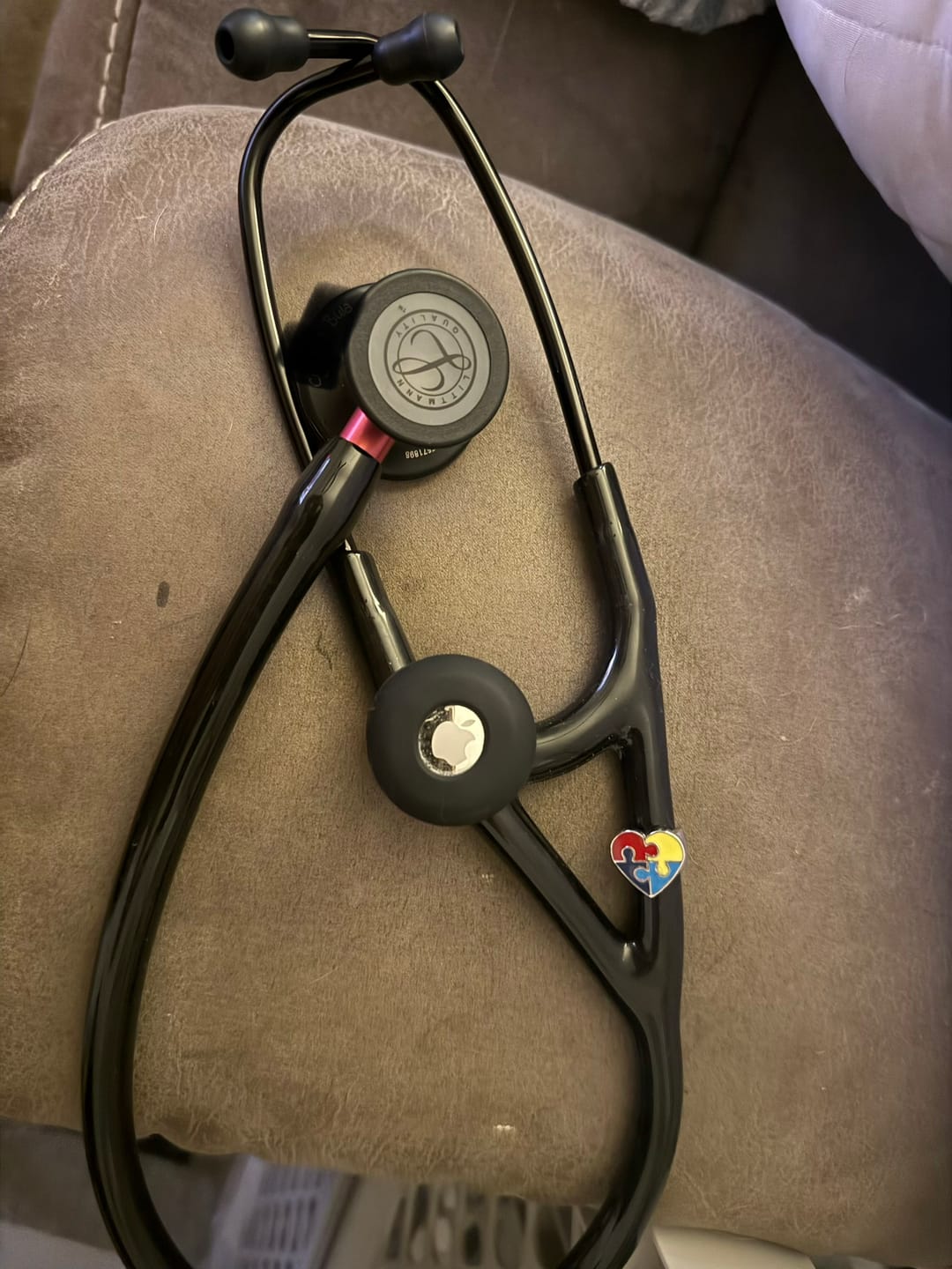 Customer photo review of Littmann Cardiology IV Diagnostic Stethoscope: Black & Black - Red Stem 6200
