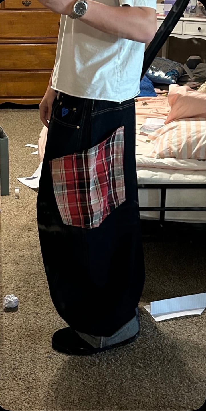Customer photo review of Aelfric Eden BAGGY BARREL Jeans