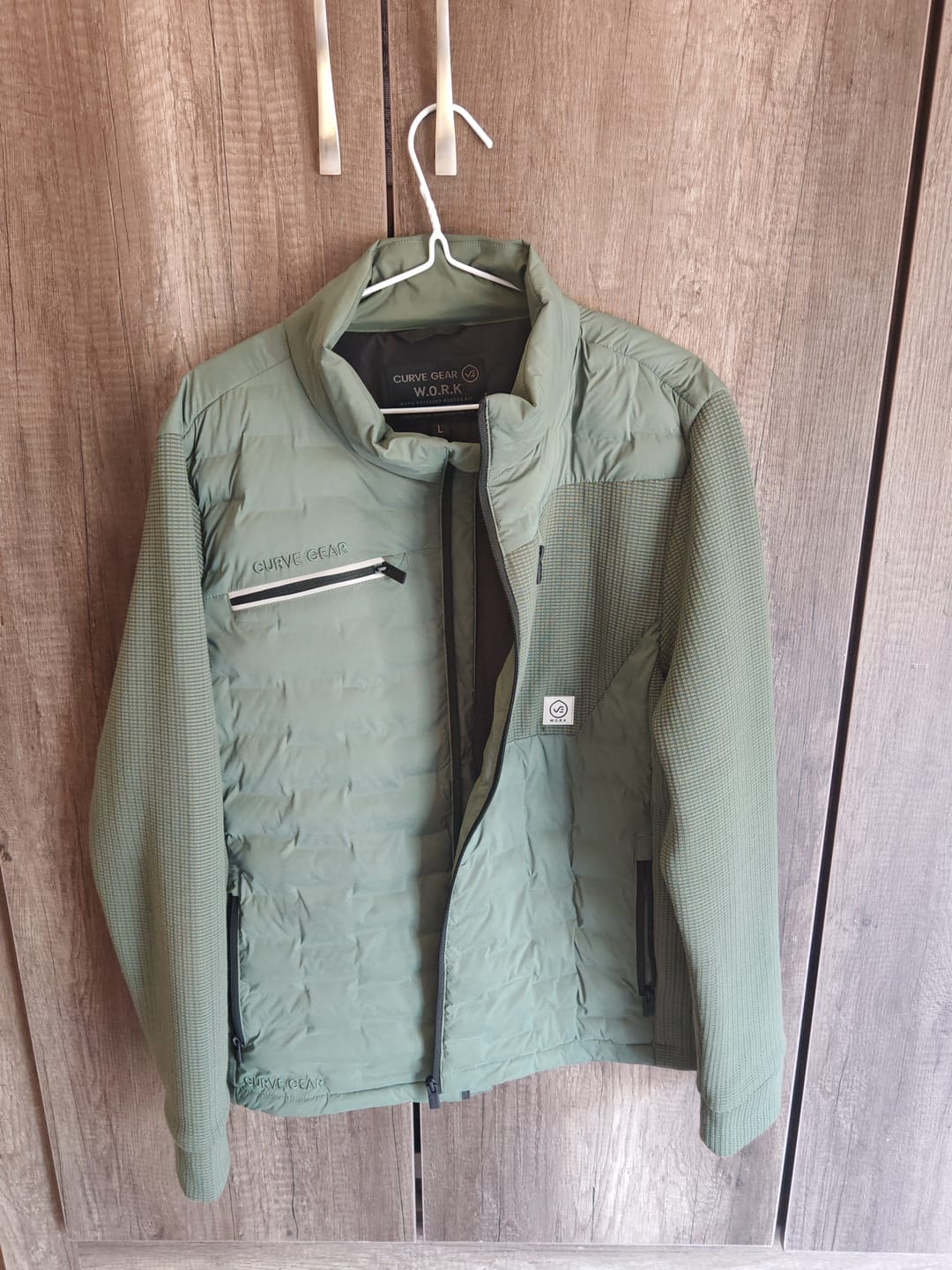 Customer photo review of W.O.R.K Hybrid Jacket Green