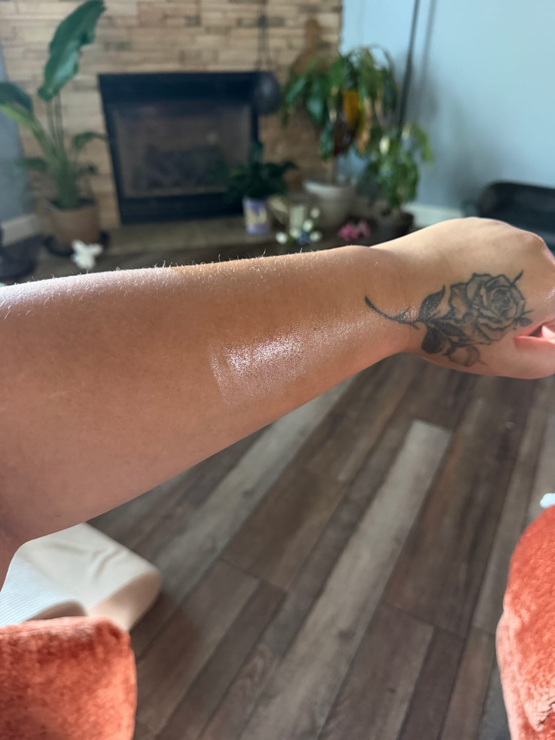 Customer photo review of (NEW) BODY GLAZE: DRUNKEN PEACH