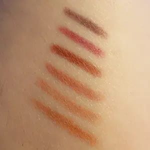 Customer photo review of Idratazione e Lunga Tenuta Matita Labbra Opaca Set Nude Marrone