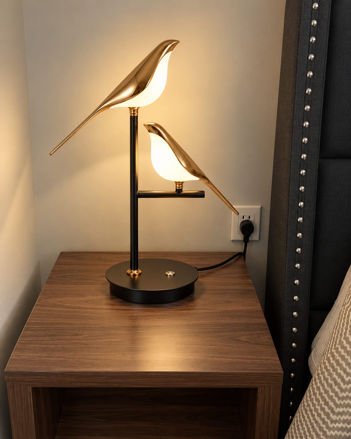 Customer photo review of Mrbird Table Lamp