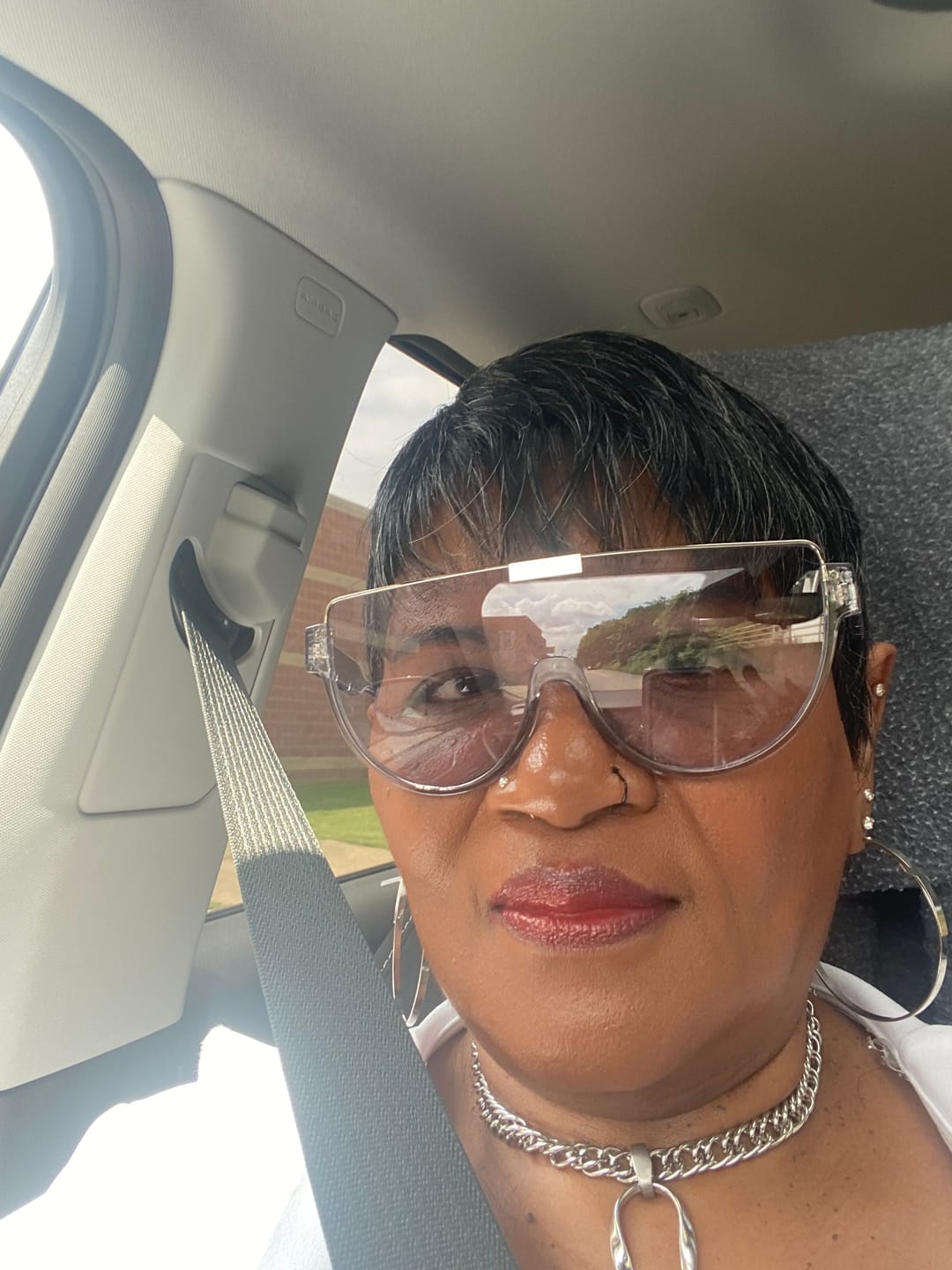 Customer photo review of LUCKY - Motown Tress Synthetic Wig