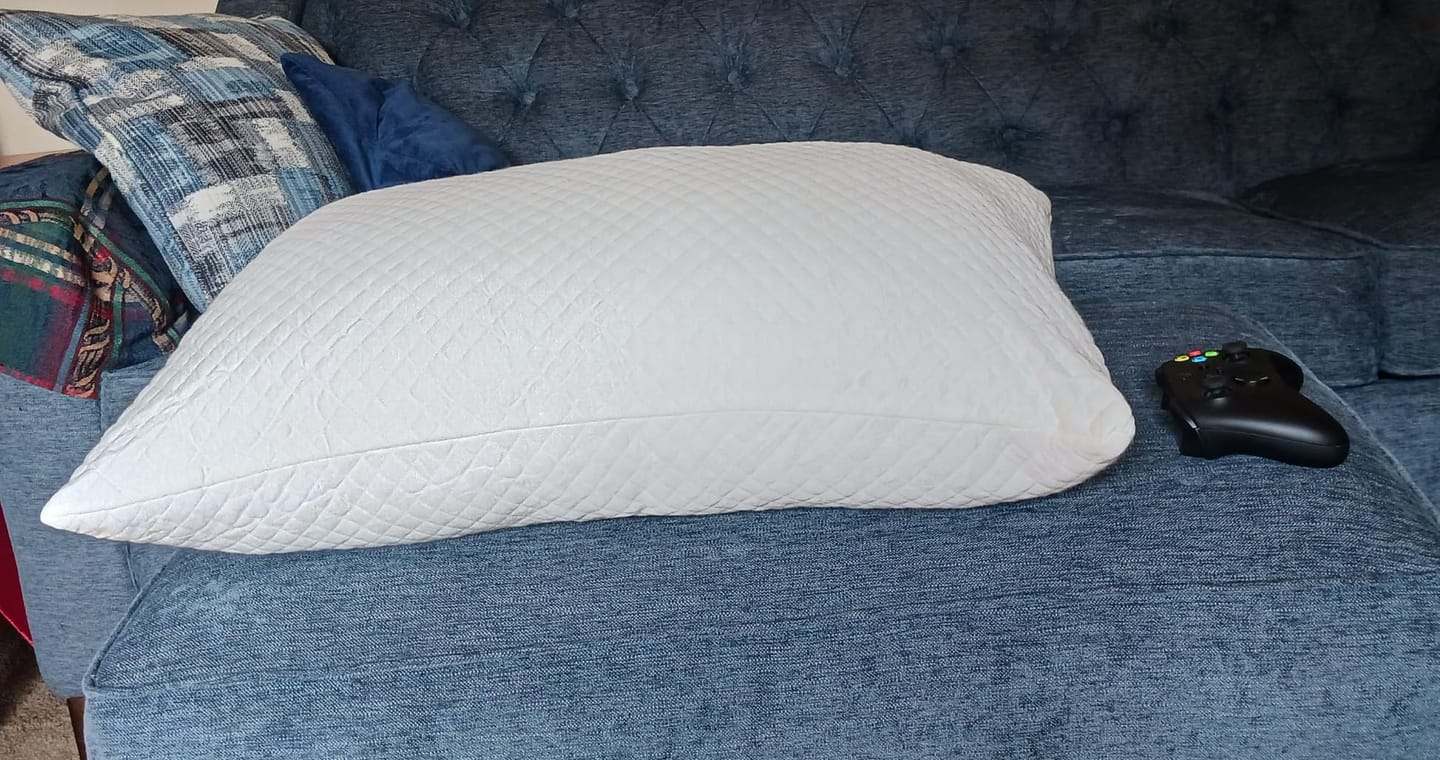 Customer photo review of Höhenverstellbares Memory-Foam-Kissen FlexCloud