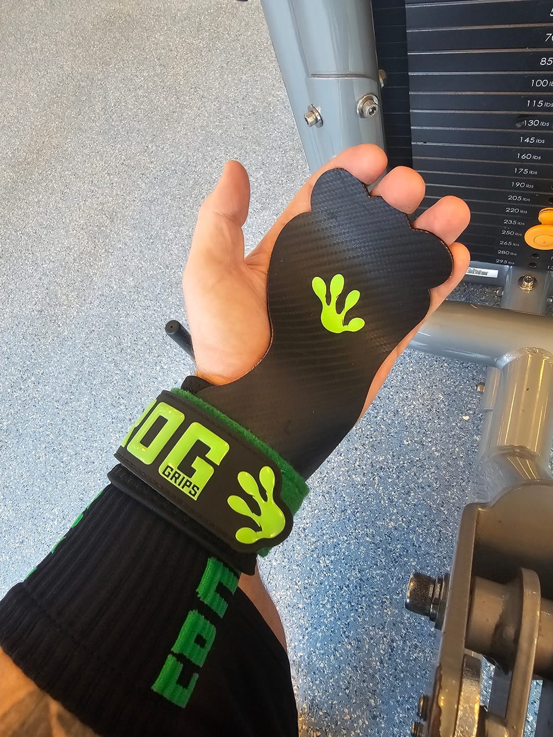 Customer photo review of FROG GRIPS® ELITE HD FINGERLESS - Green