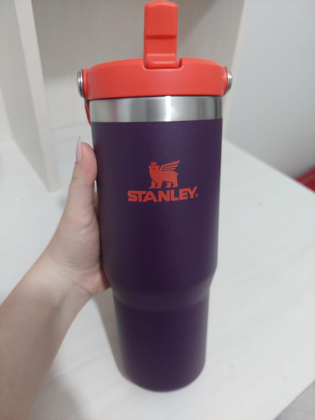 Customer photo review of Stanley The Iceflow Flip Straw Tumbler Pipetli Termos Plum 30 OZ - 0.88L