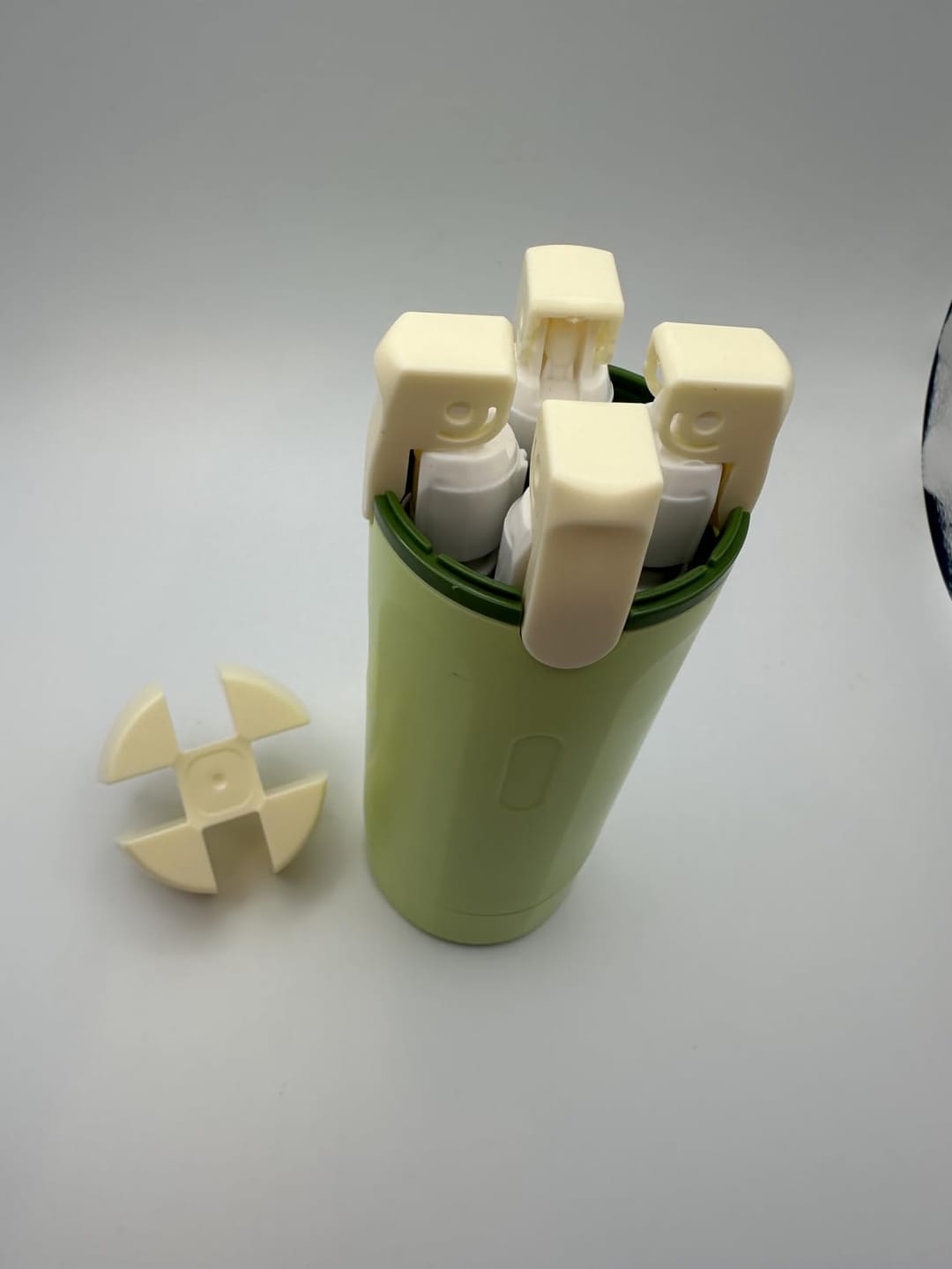 Customer photo review of VIRELO™ 4-in-1 Travel Bottle