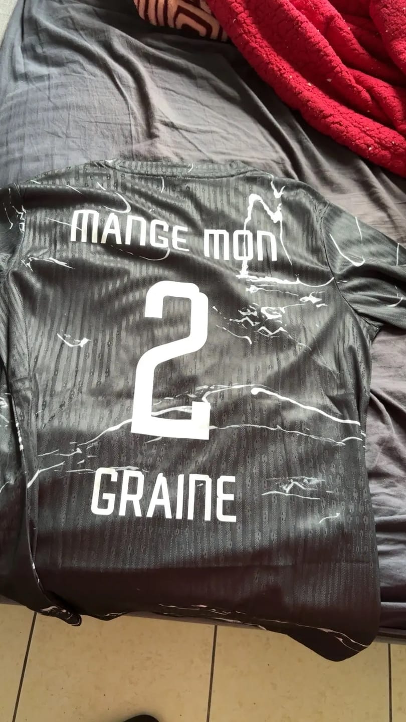 Customer photo review of MAILLOT BLACK