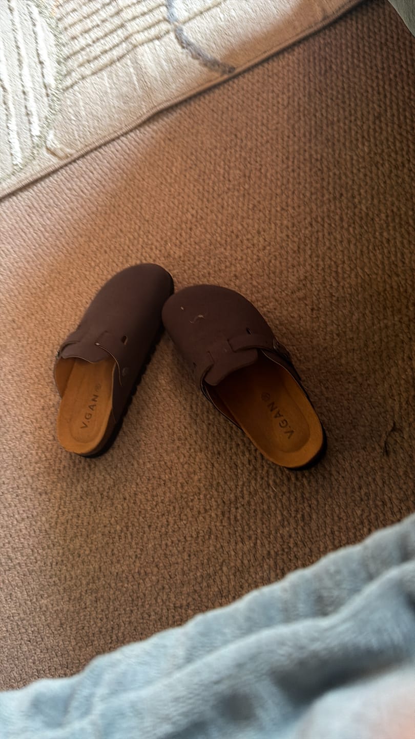 Customer photo review of Taro Comfort Soft Footbed Shoes