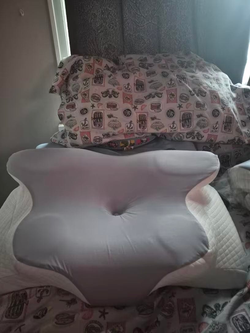 Customer photo review of Zavesleep - Contour Relief Pillow