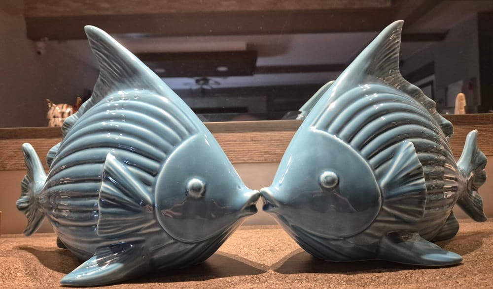 Customer photo review of Statuina Decorativa Pesce in Ceramica Azzurro Turchese H.25 cm