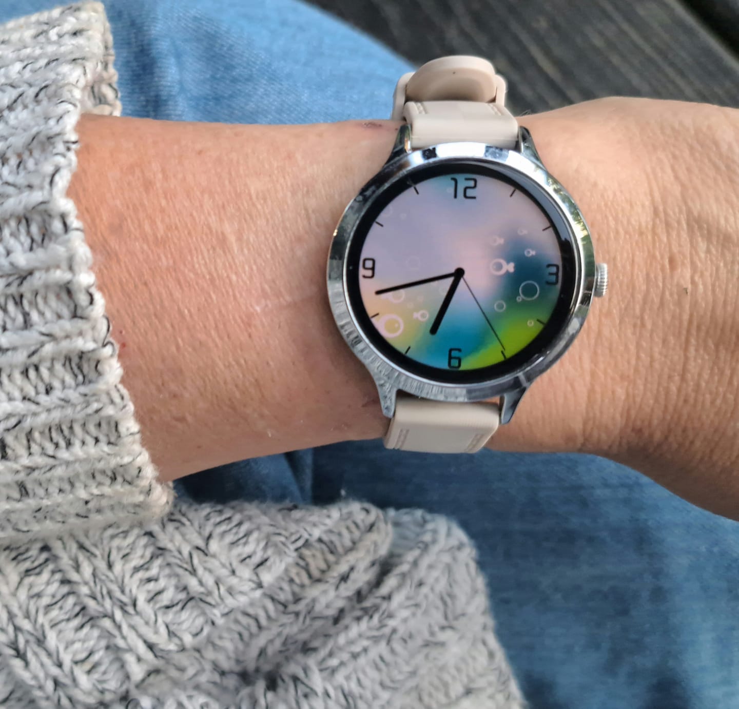 Customer photo review of NOVACCHI SOLARA Petite — Women's Smartwatch for Small Wrists