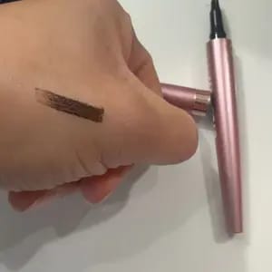 Customer photo review of Lunga Tenuta Matita Sopracciglia Impermeabile Effetto Naturale