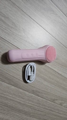 Customer photo review of Sonic Facial Cleansing Brush