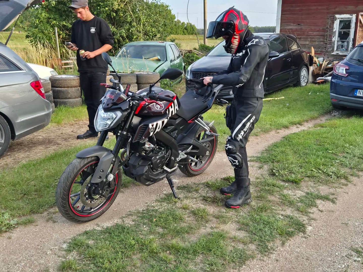 Customer photo review of FRENZY - YAMAHA MT Graphics kit
