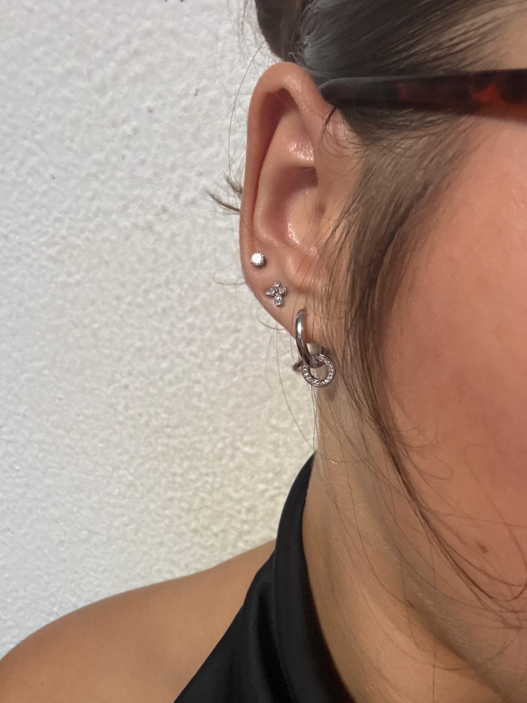 Customer photo review of Pendientes Aros Enlazados