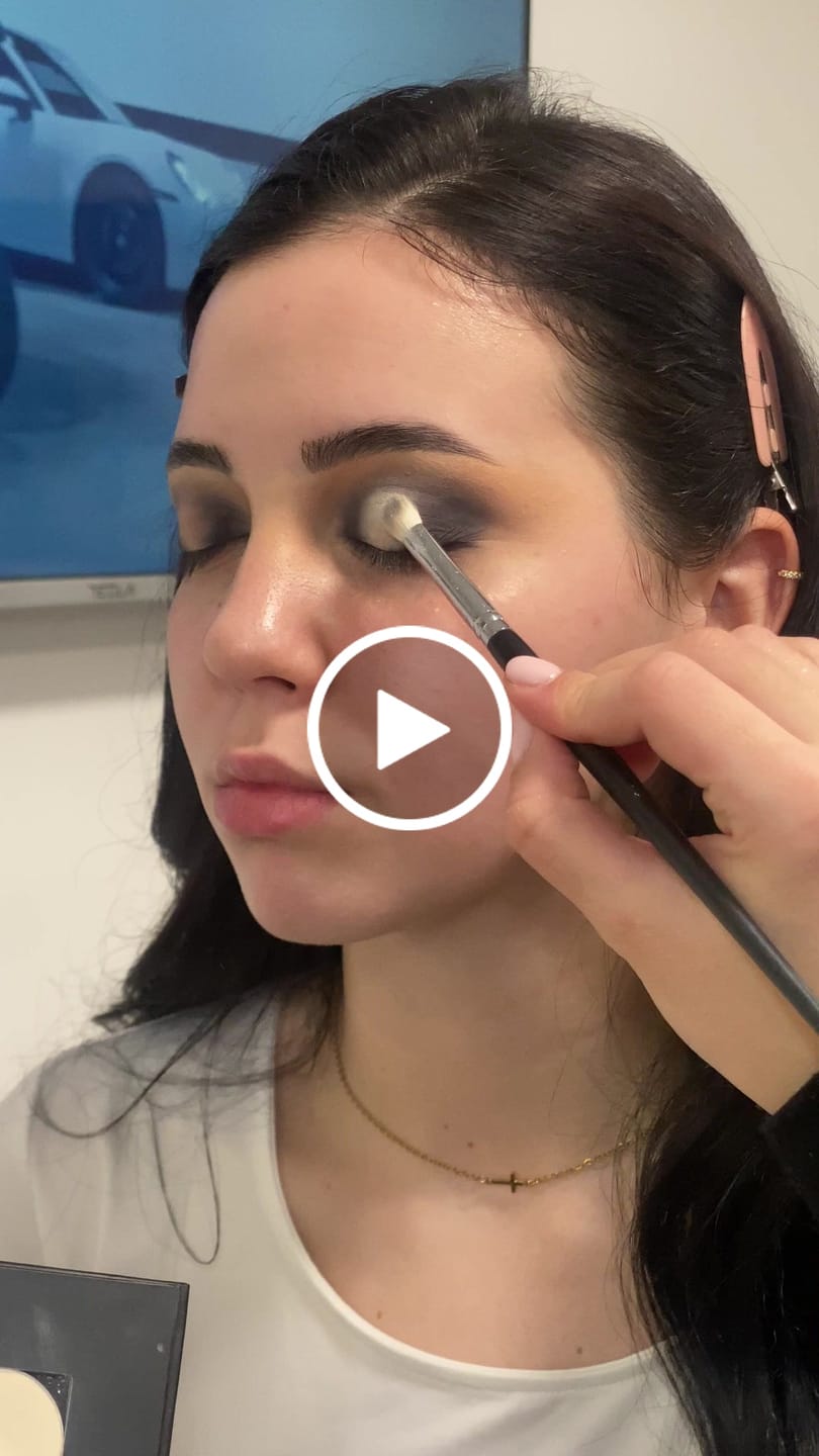 Customer video review of Senka za oči - ROME